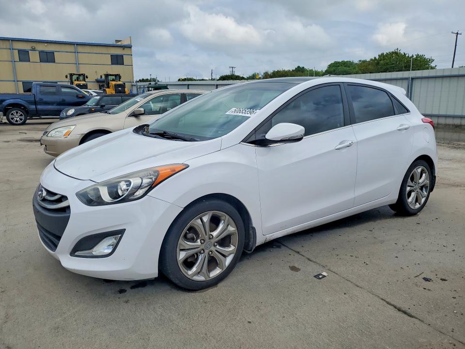 2013 Hyundai Elantra Gt მანქანა იყიდება აუქციონზე, vin: KMHD35LE4DU121329, აუქციონის ნომერი: 50685896