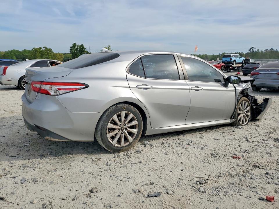 2020 Toyota Camry მანქანა იყიდება აუქციონზე, vin: 4T1C11AK1LU957259, აუქციონის ნომერი: 49481516