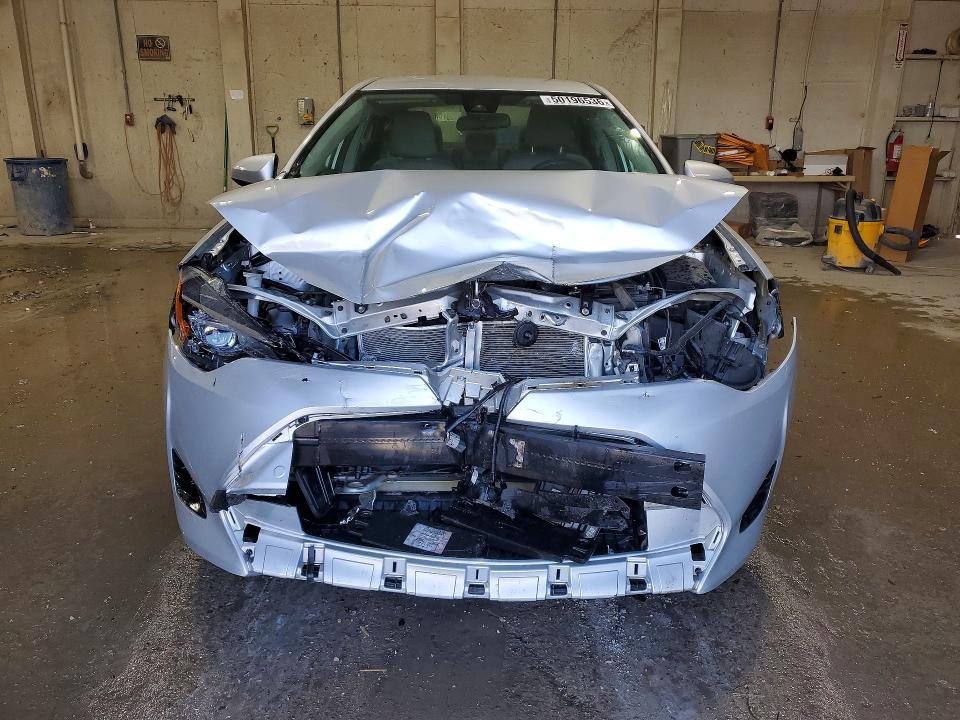 50196536 :رقم المزاد ، 2T1BURHE7HC815119 vin ، 2017 Toyota Corolla مزاد بيع
