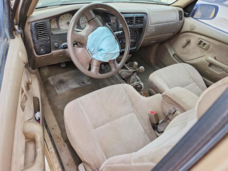 2001 Toyota Tacoma მანქანა იყიდება აუქციონზე, vin: 5TEWM72N51Z749247, აუქციონის ნომერი: 51176796