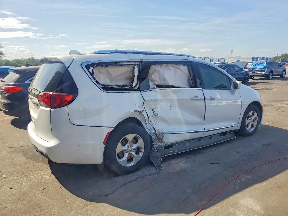 Auction sale of the 2017 Chrysler Pacifica, vin: 2C4RC1EG9HR577878, lot number: 48170116