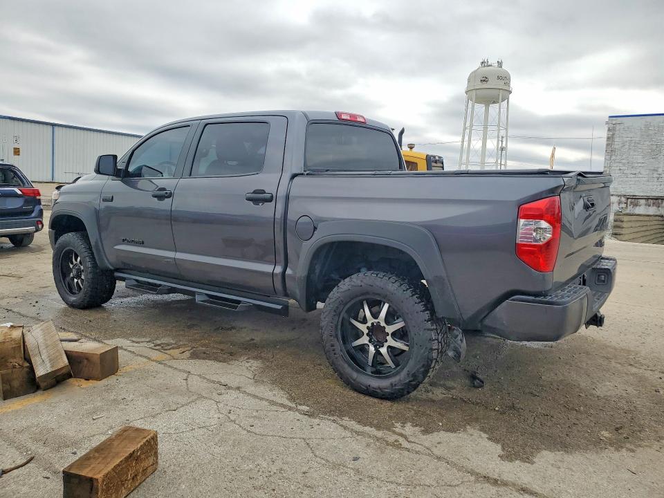 49564336 :رقم المزاد ، 5TFDY5F19KX804993 vin ، 2019 Toyota Tundra مزاد بيع