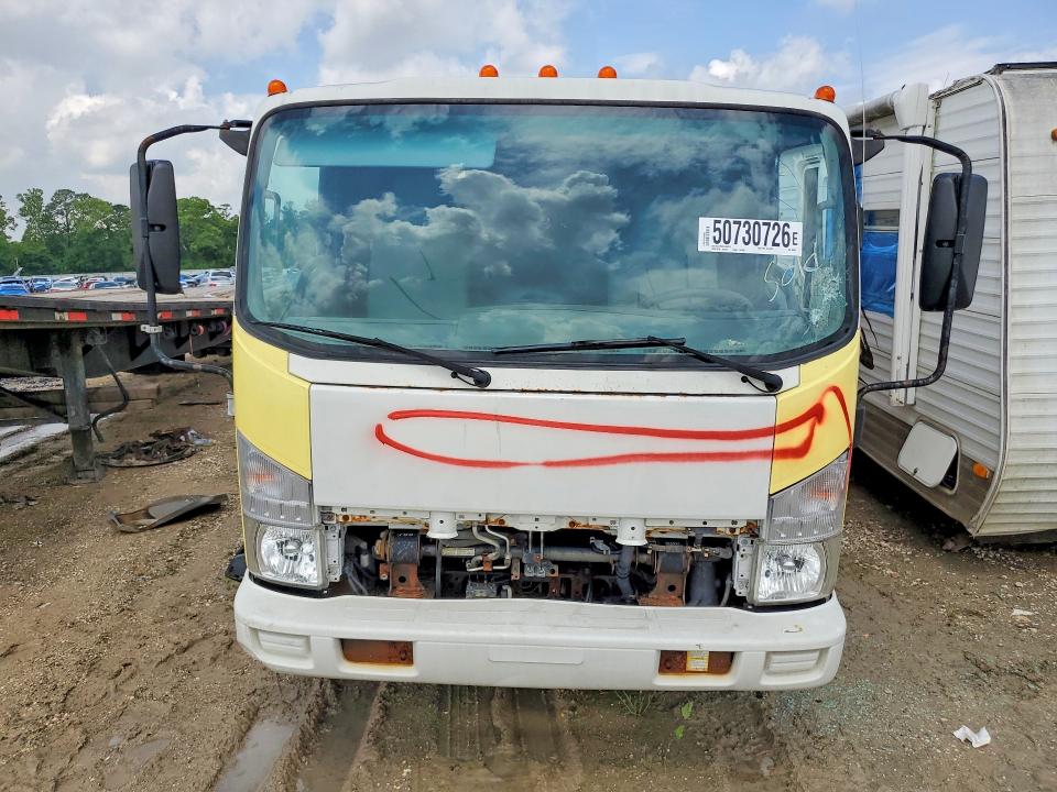 50730726 :رقم المزاد ، 54DC4W1C1HS808057 vin ، 2017 Isuzu Npr Hd مزاد بيع
