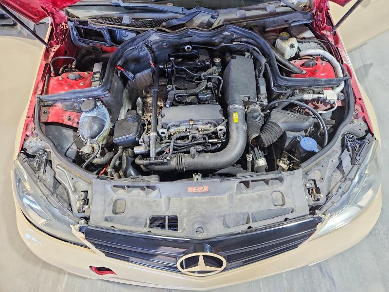 Продажа на аукционе авто 2013 Mercedes-benz C, vin: WDDGF4HB1DR293392, номер лота: 49324216