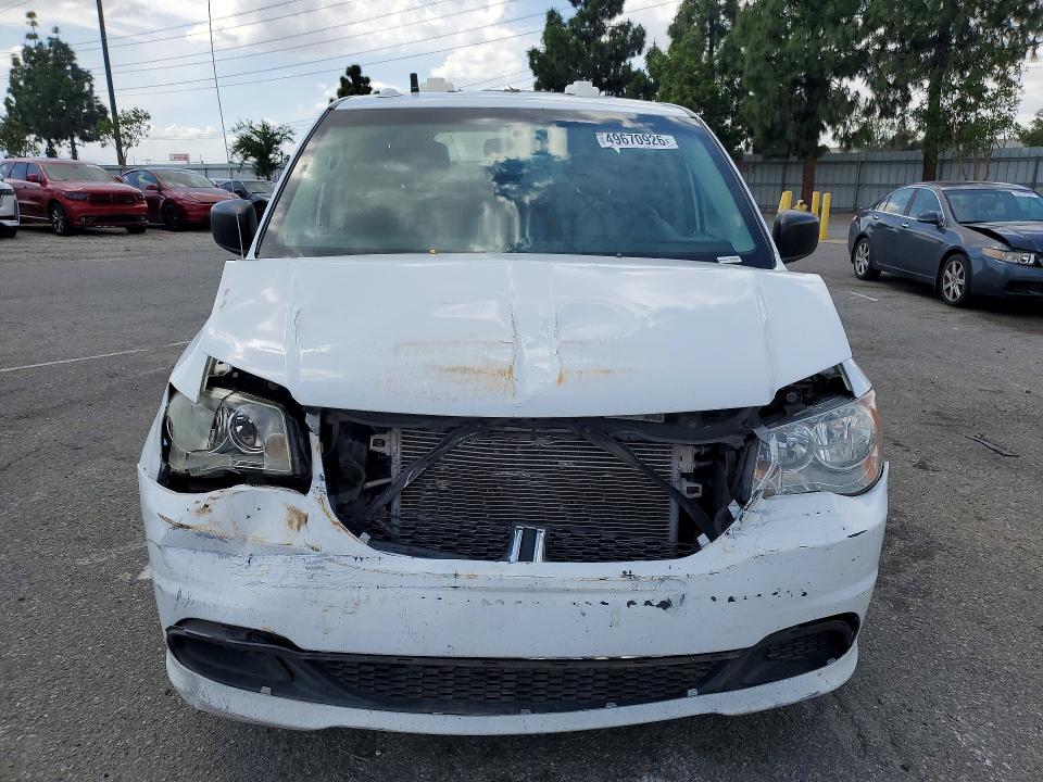 49670926 :رقم المزاد ، 2C4RDGBG1JR303665 vin ، 2018 Dodge Grand Caravan مزاد بيع