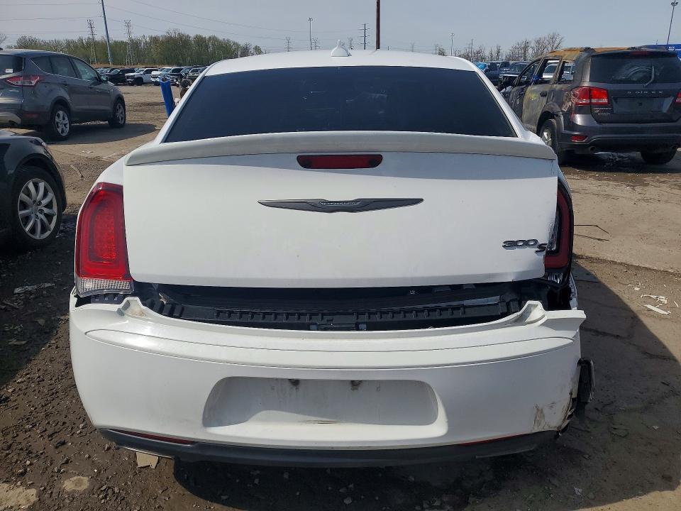 2016 Chrysler 300 მანქანა იყიდება აუქციონზე, vin: 2C3CCABG0GH269906, აუქციონის ნომერი: 50971546