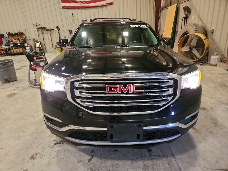 50497526 :رقم المزاد ، 1GKKNULSXHZ302485 vin ، 2017 Gmc Acadia مزاد بيع