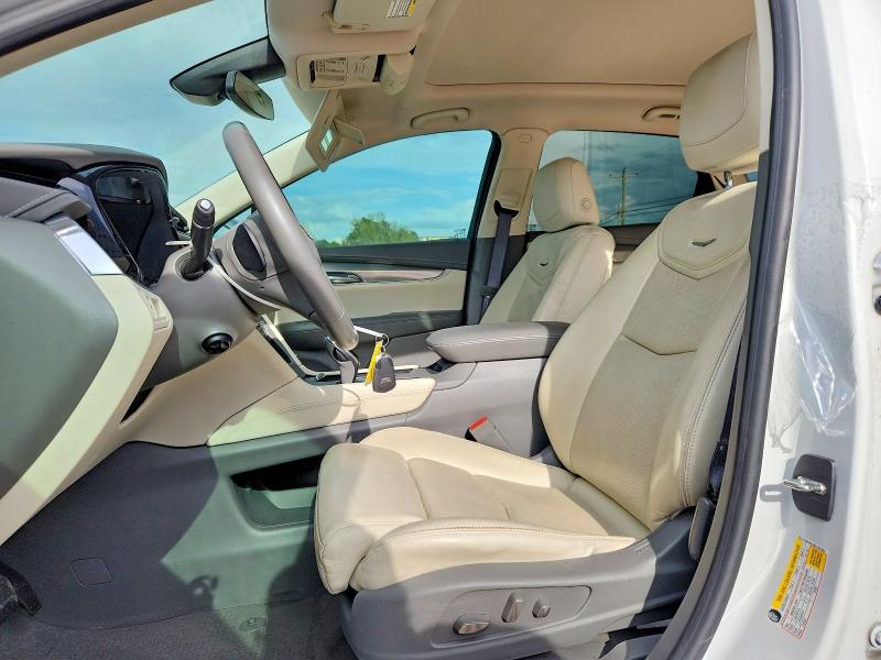 48301876 :رقم المزاد ، 1GYKNBRS9HZ307954 vin ، 2017 Cadillac Xt5 مزاد بيع