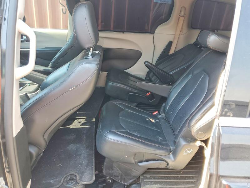 48635006 :رقم المزاد ، 2C4RC1BG2KR561212 vin ، 2019 Chrysler Pacifica مزاد بيع