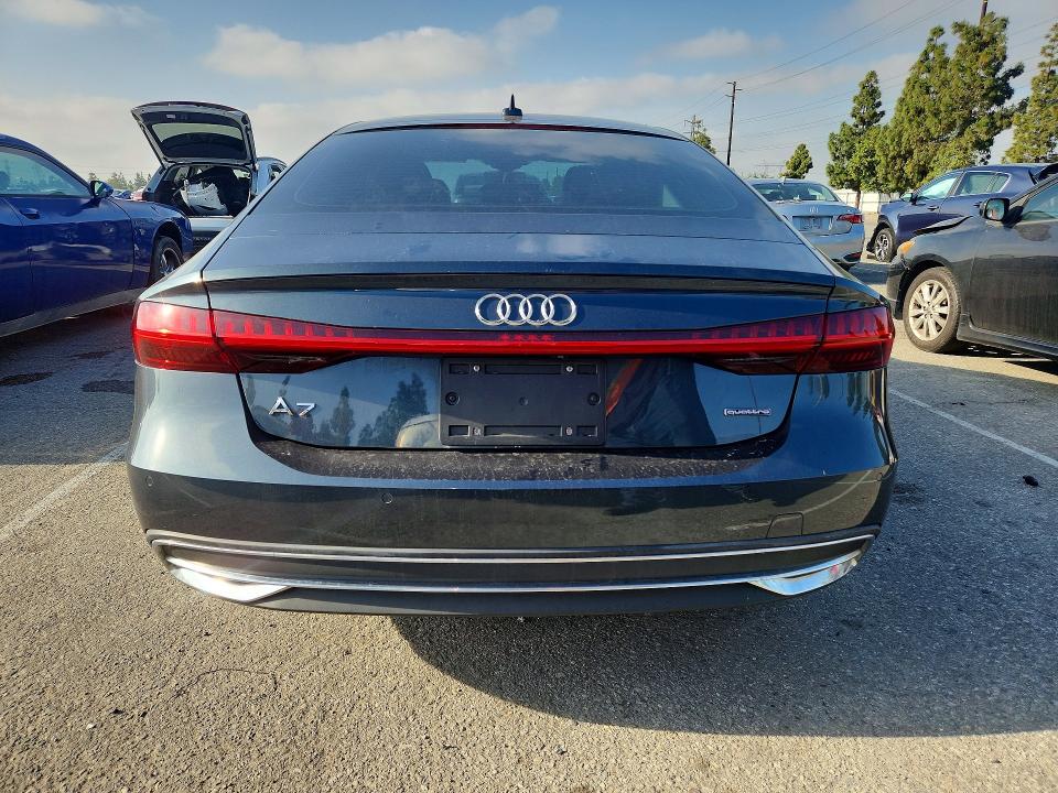 Продажа на аукционе авто 2020 Audi A7, vin: WAUR2AF24LN010549, номер лота: 51897006