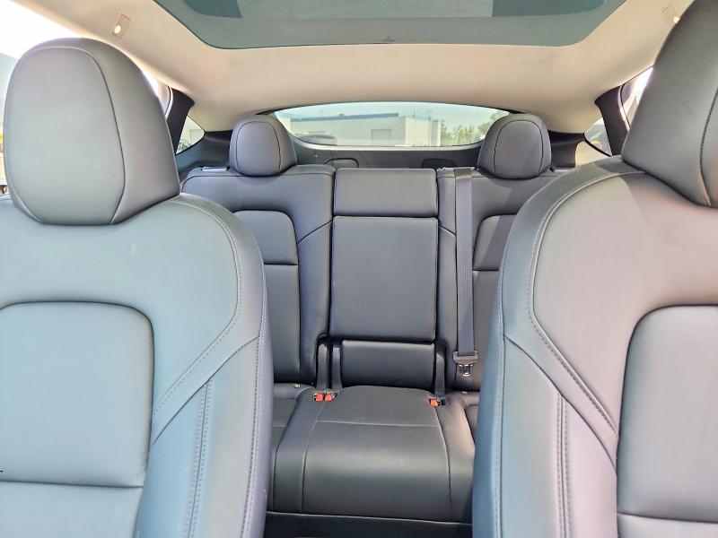 50230176 :رقم المزاد ، 7SAYGDEE8PA136253 vin ، 2023 Tesla Model Y مزاد بيع