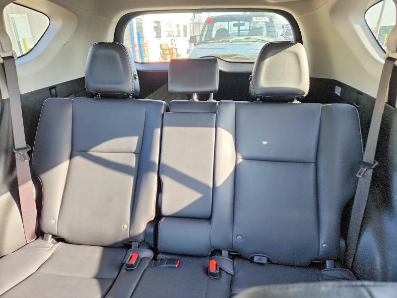 Продажа на аукционе авто 2018 Toyota Rav4, vin: JTMDFREV0JJ214362, номер лота: 50929296