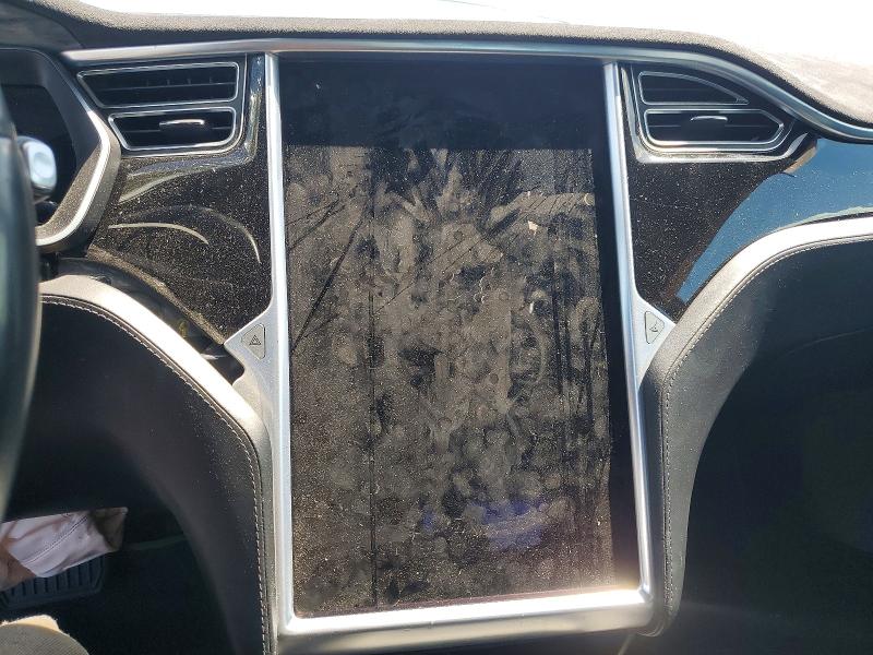 Продаж на аукціоні авто 2015 Tesla Model S, vin: 5YJSA1E11FF118811, номер лоту: 48548226
