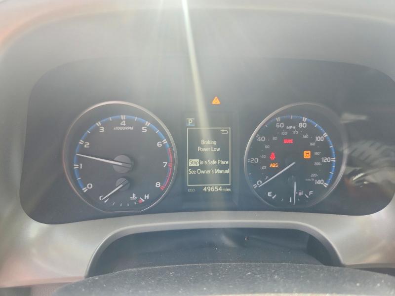 50917886 :رقم المزاد ، 2T3BFREV6JW725681 vin ، 2018 Toyota Rav4 مزاد بيع