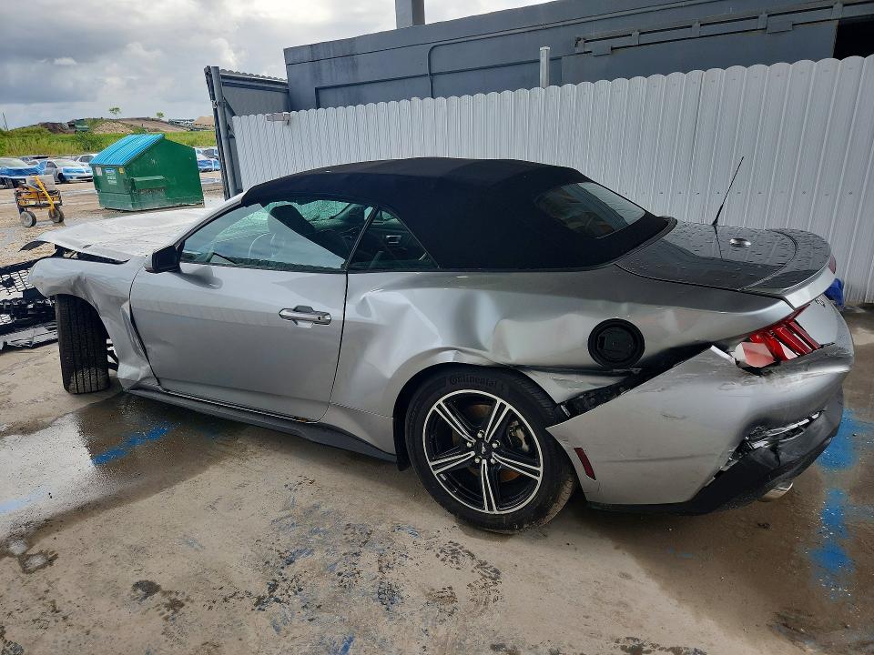 50488176 :رقم المزاد ، 1FAGP8UH7S5120642 vin ، 2025 Ford Mustang مزاد بيع