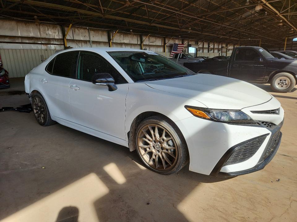 48586846 :رقم المزاد ، 4T1T31AK4RU078180 vin ، 2024 Toyota Camry Hybrid مزاد بيع