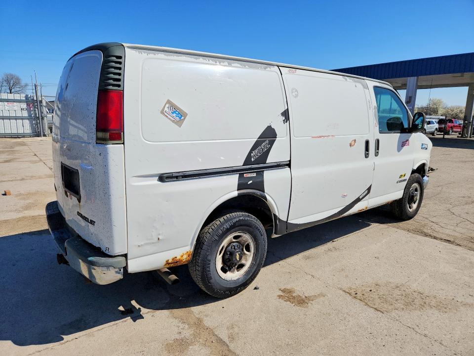 2002 Chev Express G3500 მანქანა იყიდება აუქციონზე, vin: 1GCHG35R721228968, აუქციონის ნომერი: 49082626
