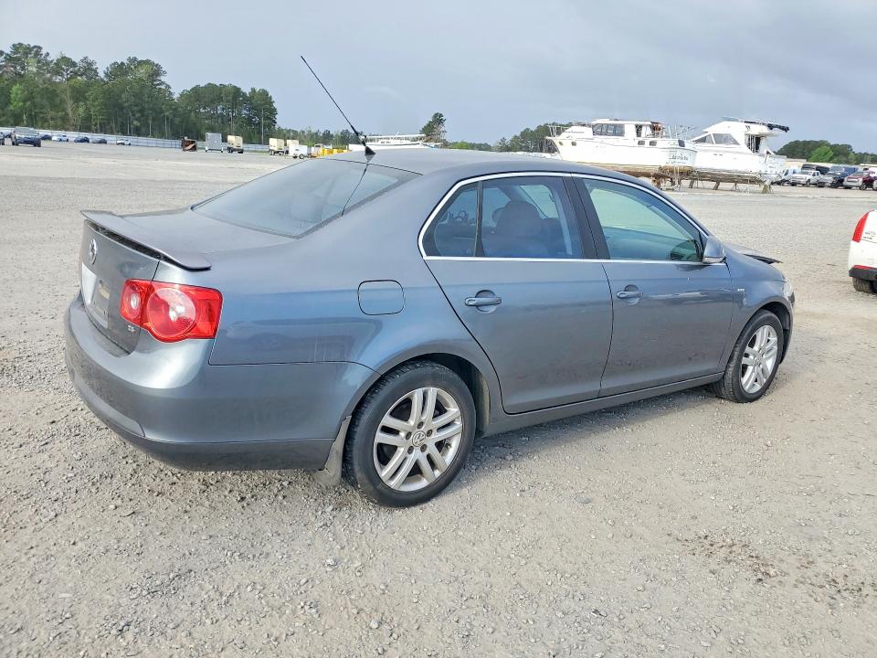 48634336 :رقم المزاد ، 3VWEF71K27M180650 vin ، 2007 Volkswagen Jetta مزاد بيع