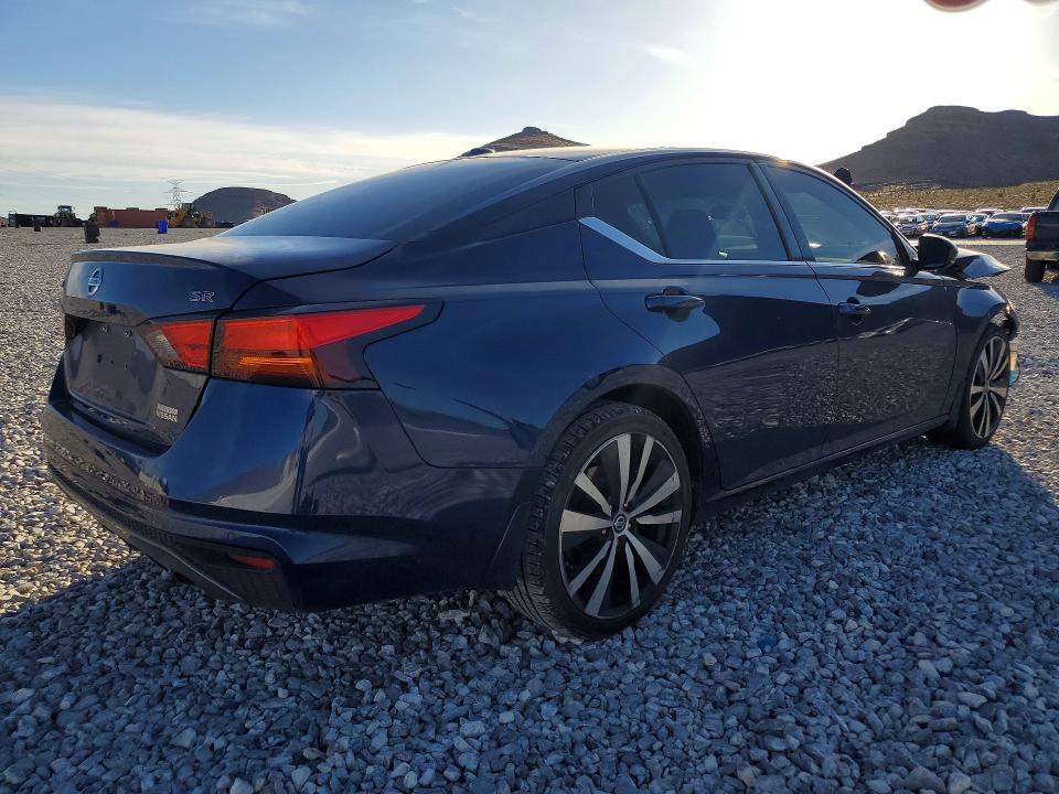 51320786 :رقم المزاد ، 1N4BL4CV6LN319575 vin ، 2020 Nissan Altima مزاد بيع