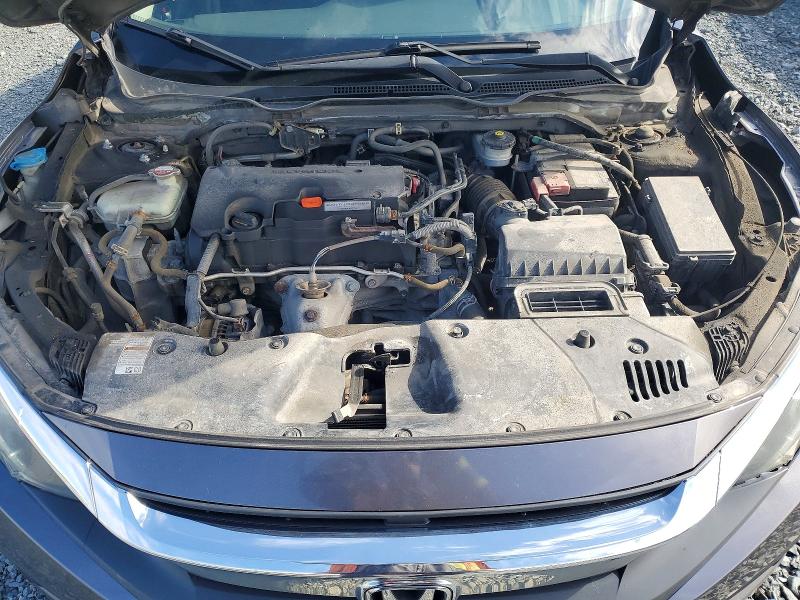 50445266 :رقم المزاد ، 2HGFC2F62JH017793 vin ، 2018 Honda Civic Se 4dr مزاد بيع