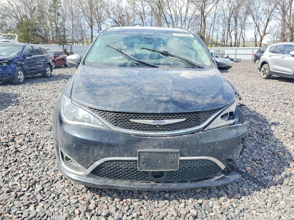 47777636 :رقم المزاد ، 2C4RC1GG9KR738797 vin ، 2019 Chrysler Pacifica L Fwd مزاد بيع