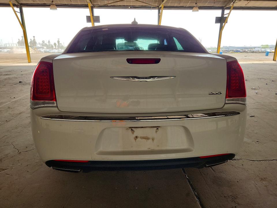 Продаж на аукціоні авто 2016 Chrysler 300, vin: 2C3CCAAG7GH343923, номер лоту: 49591216