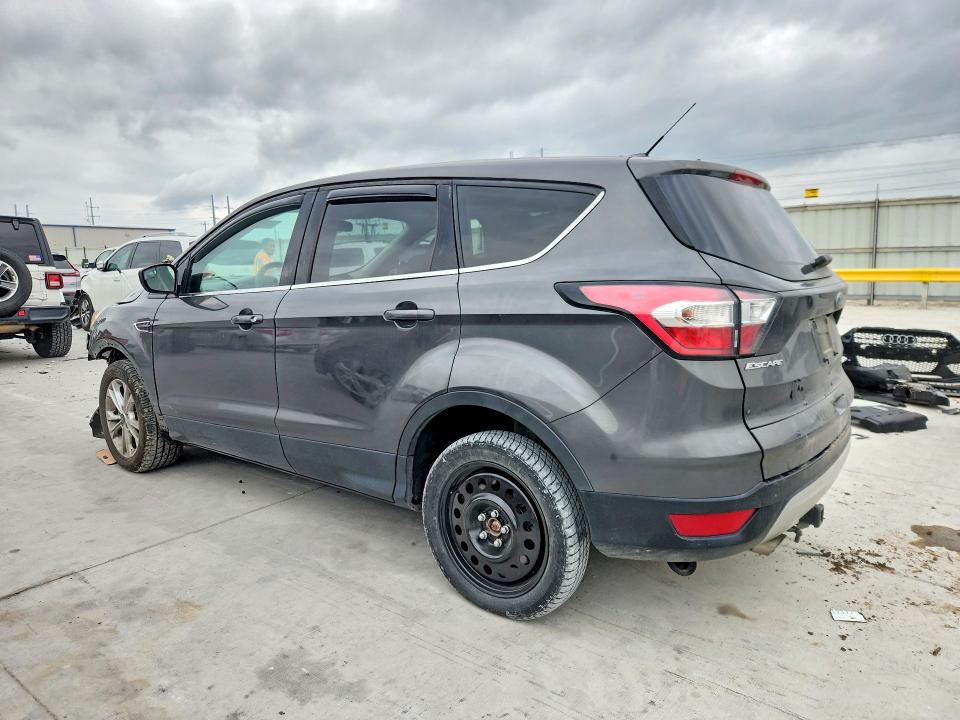 2017 Ford Escape მანქანა იყიდება აუქციონზე, vin: 1FMCU9GD6HUE39542, აუქციონის ნომერი: 49939186