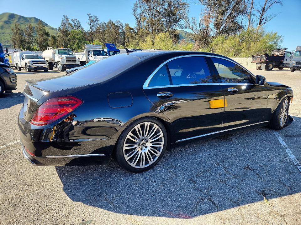 2018 Mercedes-benz S მანქანა იყიდება აუქციონზე, vin: WDDUG8DB4JA405173, აუქციონის ნომერი: 49751186