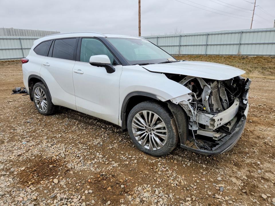 2023 Toyota Highlander მანქანა იყიდება აუქციონზე, vin: 5TDKDRBHXPS039111, აუქციონის ნომერი: 49633466
