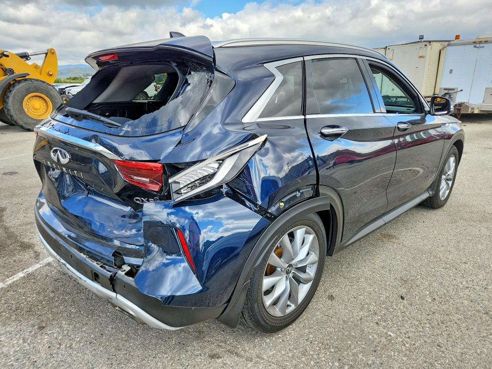 2020 Infiniti Qx50 მანქანა იყიდება აუქციონზე, vin: 3PCAJ5M14LF112243, აუქციონის ნომერი: 48439006