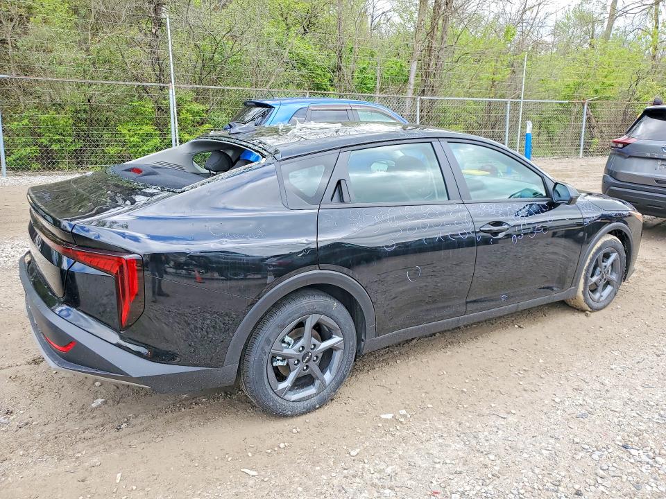 Продаж на аукціоні авто 2026 Kia K4, vin: 3KPFT4DEXTE294825, номер лоту: 51980226