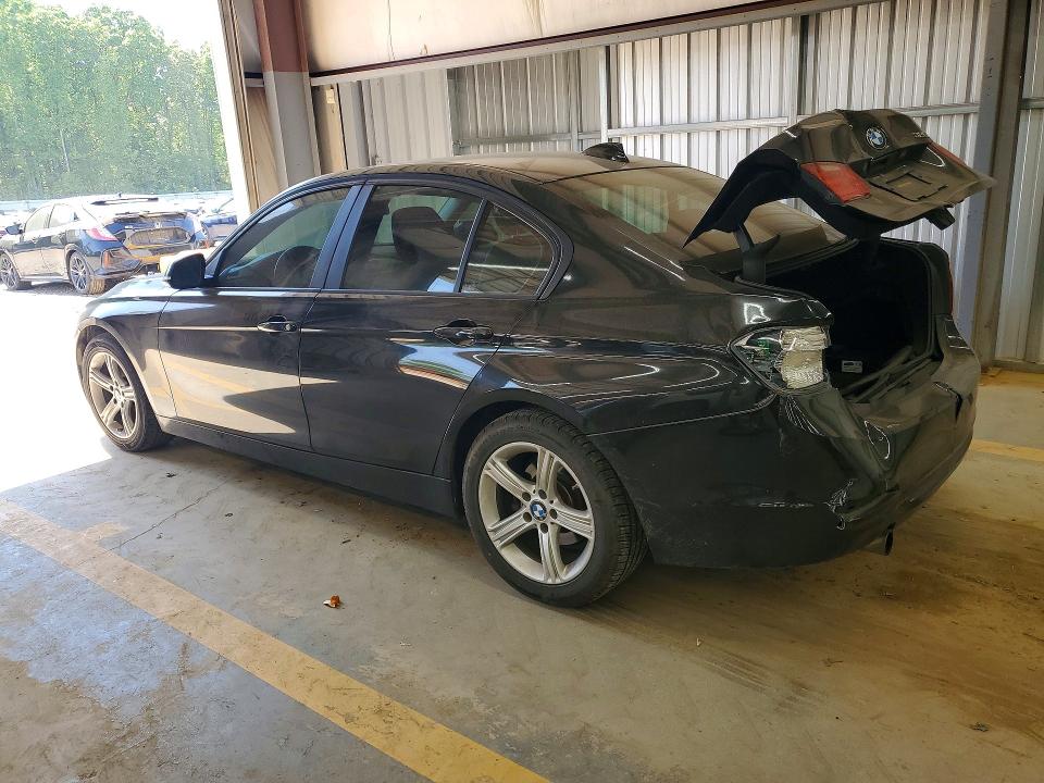 50131096 :رقم المزاد ، WBA3B1G51ENT00829 vin ، 2014 Bmw 320 مزاد بيع