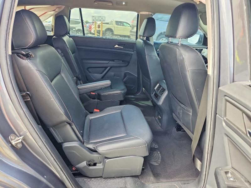 Продажа на аукционе авто 2021 Volkswagen Atlas, vin: 1V2KP2CA0MC529990, номер лота: 49479626