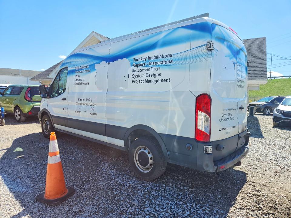 50762296 :رقم المزاد ، 1FTYR2CG9HKB37287 vin ، 2017 Ford Transit مزاد بيع