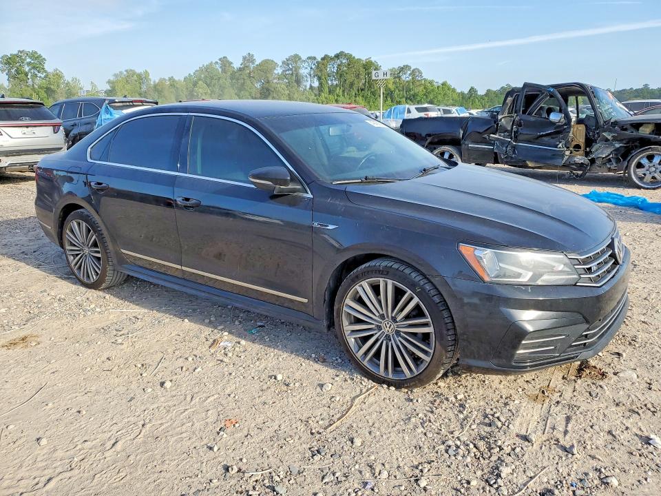 Продаж на аукціоні авто 2017 Volkswagen Passat, vin: 1VWDT7A30HC015874, номер лоту: 49456916
