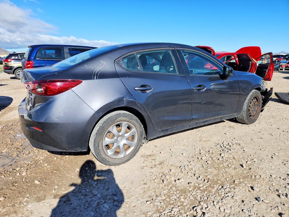 49283146 :رقم المزاد ، JM1BM1T72F1234641 vin ، 2015 Mazda 3 مزاد بيع