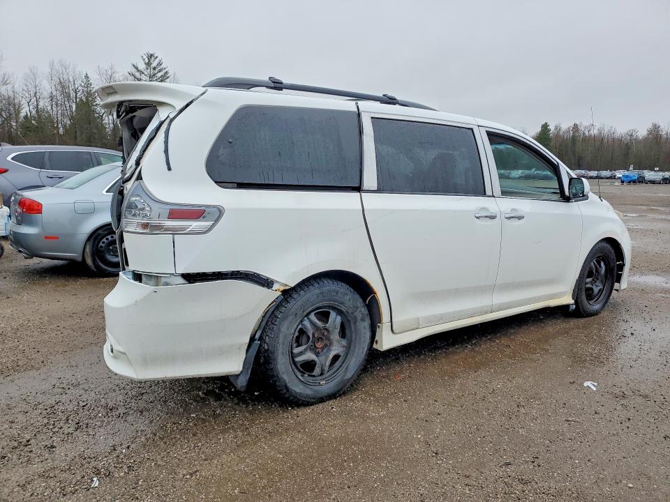 Продажа на аукционе авто 2014 Toyota Sienna, vin: 5TDXK3DC4ES476965, номер лота: 47721706