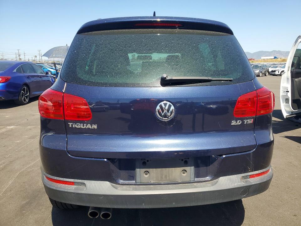 2015 Volkswagen Tiguan მანქანა იყიდება აუქციონზე, vin: WVGAV7AX2FW597504, აუქციონის ნომერი: 51684636