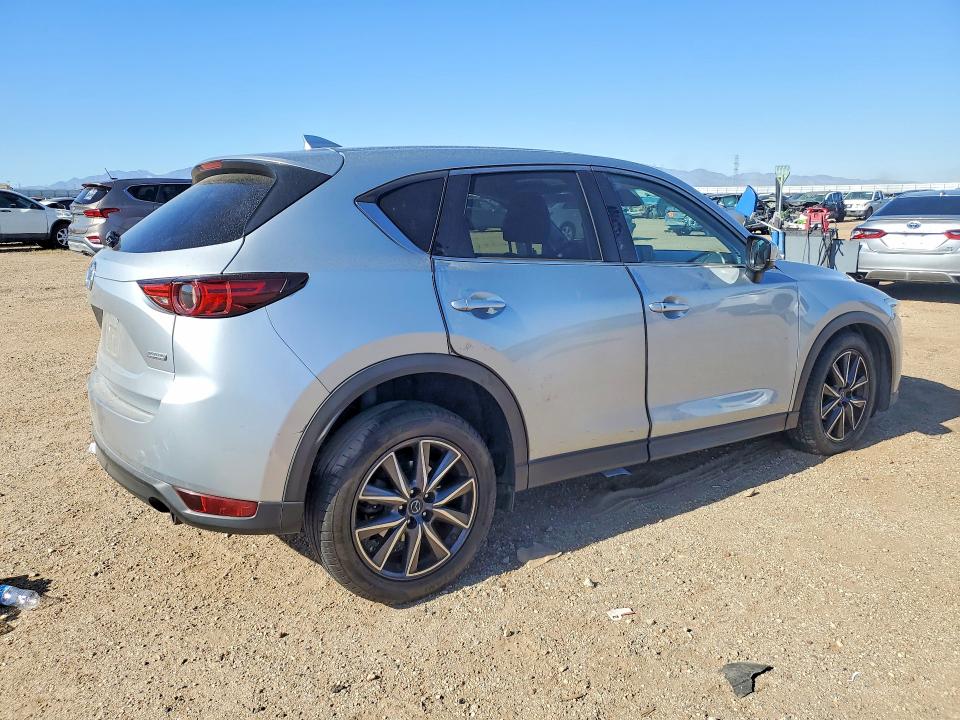 Продаж на аукціоні авто 2017 Mazda Cx-5, vin: JM3KFADL6H0106599, номер лоту: 49960916
