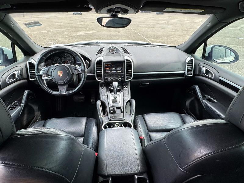 48778216 :رقم المزاد ، WP1AA2A28ELA02404 vin ، 2014 Porsche Cayenne مزاد بيع