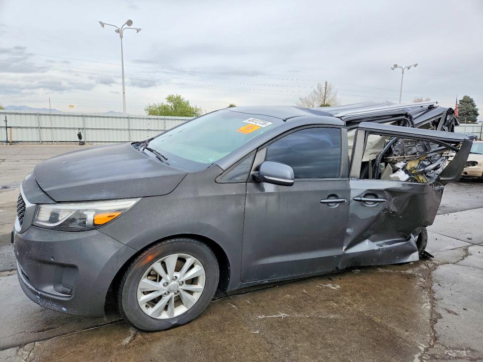 48412736 :رقم المزاد ، KNDMB5C1XJ6403043 vin ، 2018 Kia Sedona مزاد بيع
