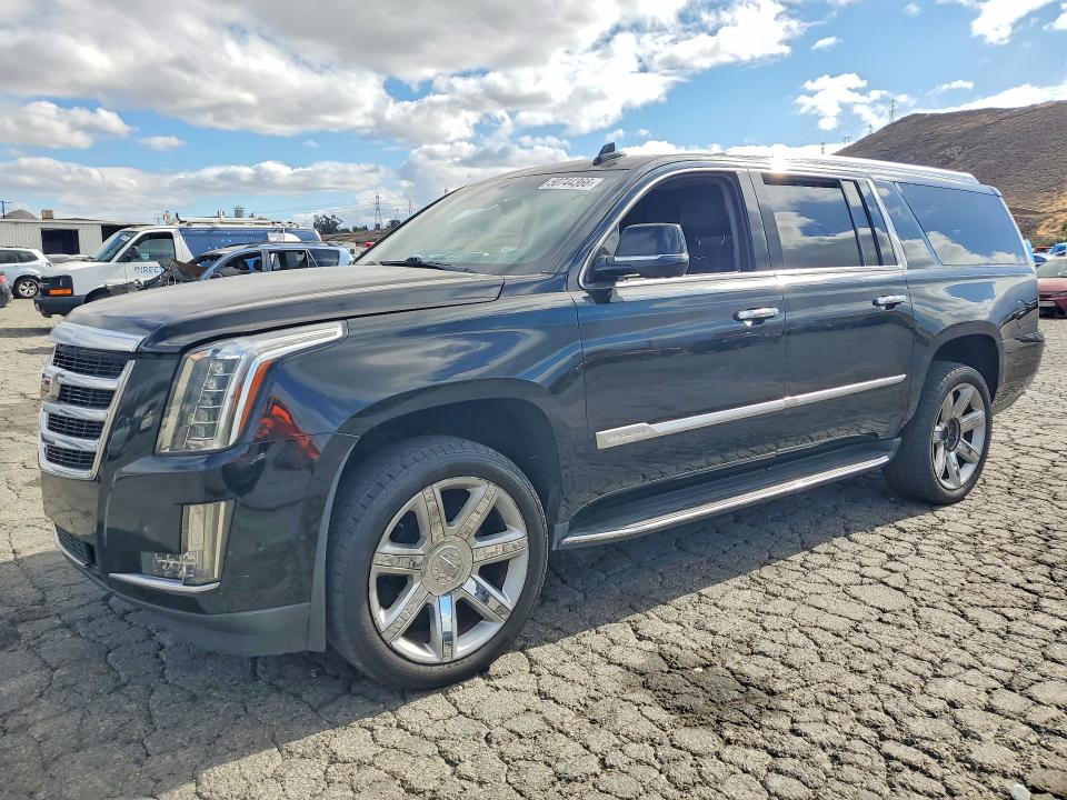 50744366 :رقم المزاد ، 1GYS3HKJ6LR184262 vin ، 2020 Cadillac Escalade مزاد بيع