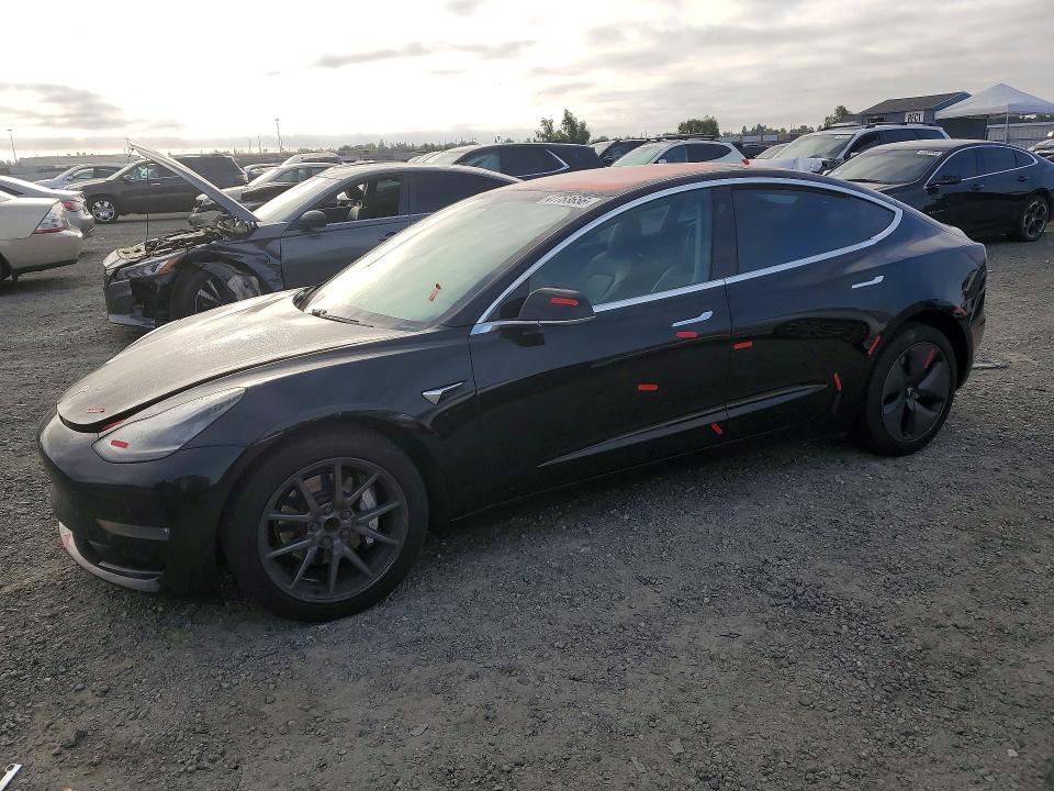 47753656 :رقم المزاد ، 5YJ3E1EA5KF306248 vin ، 2019 Tesla Model 3 مزاد بيع