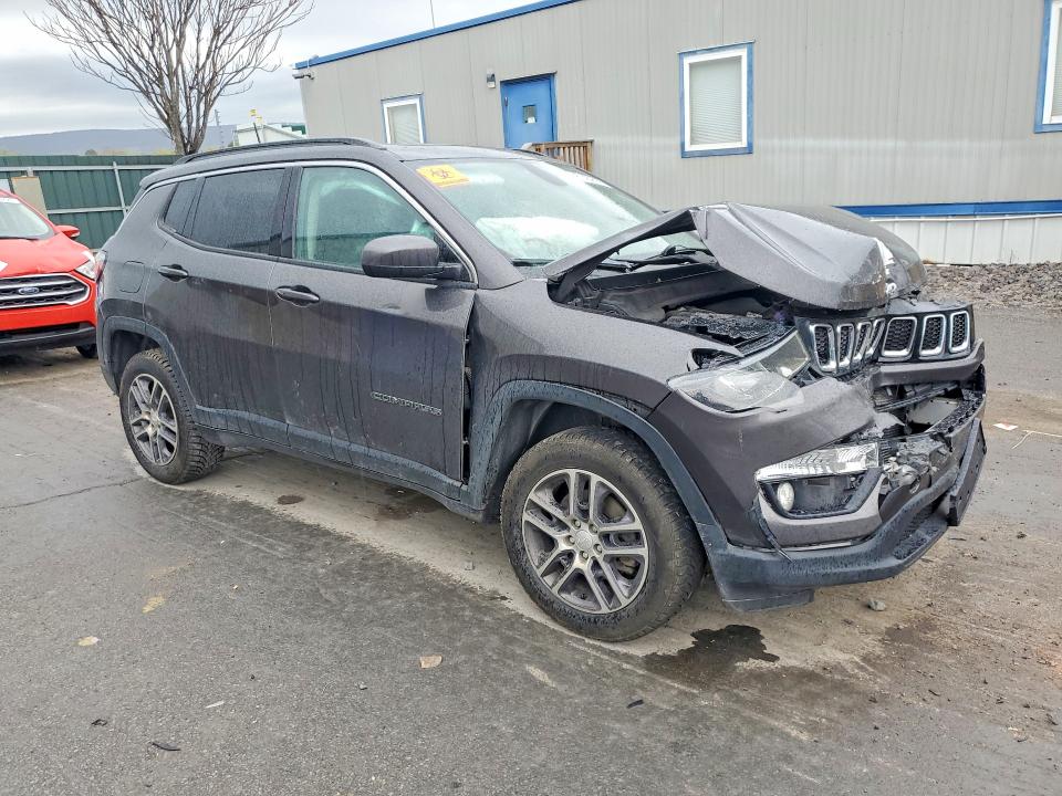 Продаж на аукціоні авто 2018 Jeep Compass, vin: 3C4NJDBB1JT200625, номер лоту: 51432616