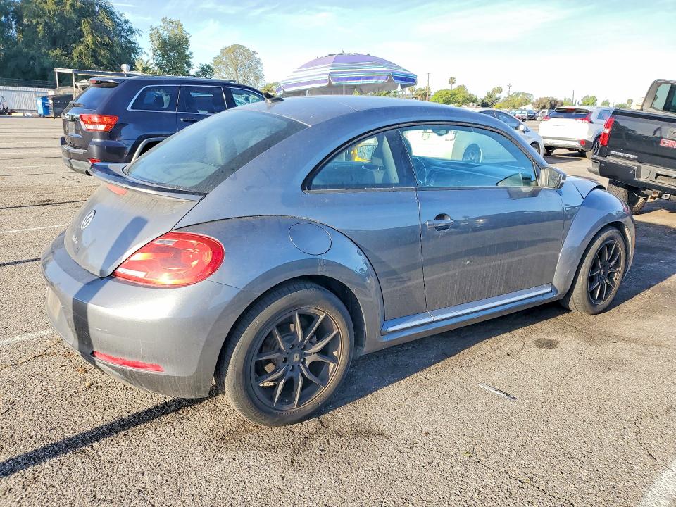 50853916 :رقم المزاد ، 3VWJ07AT4GM633840 vin ، 2016 Volkswagen Beetle مزاد بيع
