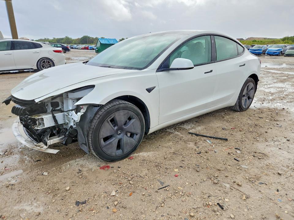 Auction sale of the 2023 Tesla Model 3, vin: 5YJ3E1EA8PF573813, lot number: 48575626
