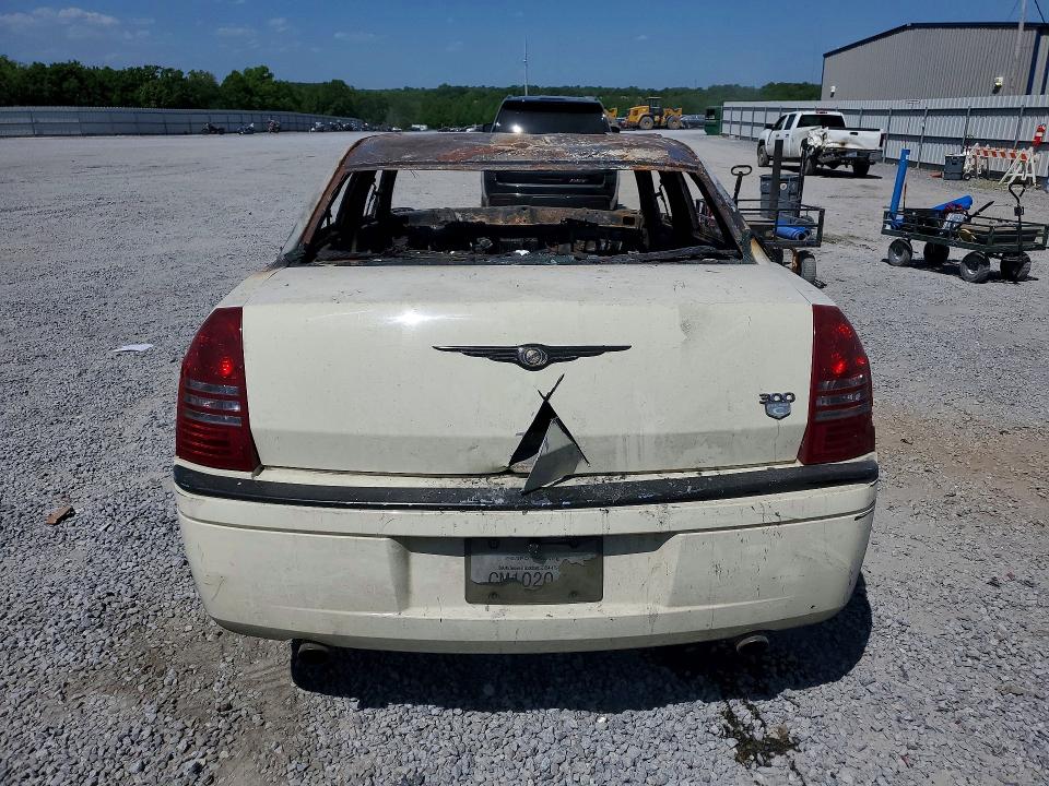 51074986 :رقم المزاد ، 2C3JA63H65H577256 vin ، 2005 Chrysler 300c مزاد بيع