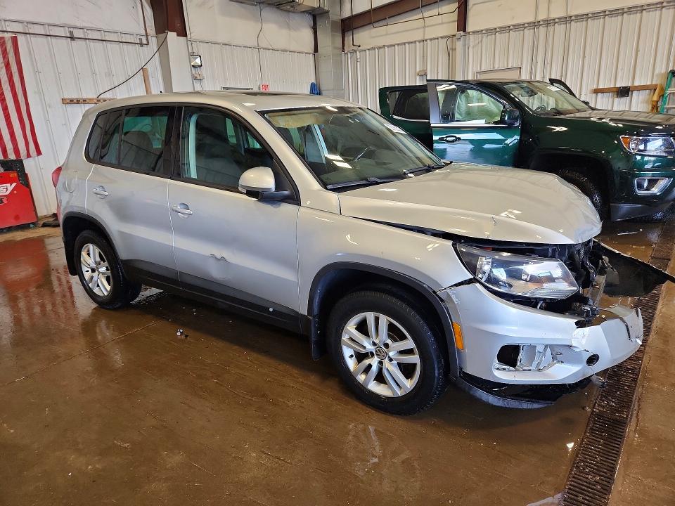 50162326 :رقم المزاد ، WVGAV3AX6DW562468 vin ، 2013 Volkswagen Tiguan مزاد بيع