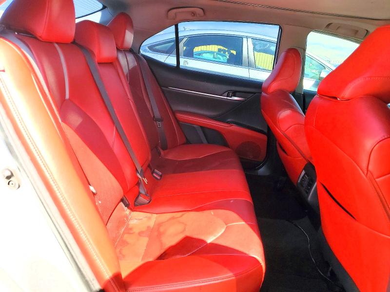 49763196 :رقم المزاد ، 4T1BZ1HKXKU029927 vin ، 2019 Toyota Camry مزاد بيع