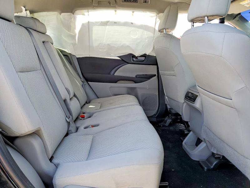 Продаж на аукціоні авто 2019 Toyota Highlander, vin: 5TDBZRFH1KS969127, номер лоту: 49705396